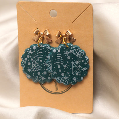 Forest Green Glittery Christmas Tree Dangles with Bows