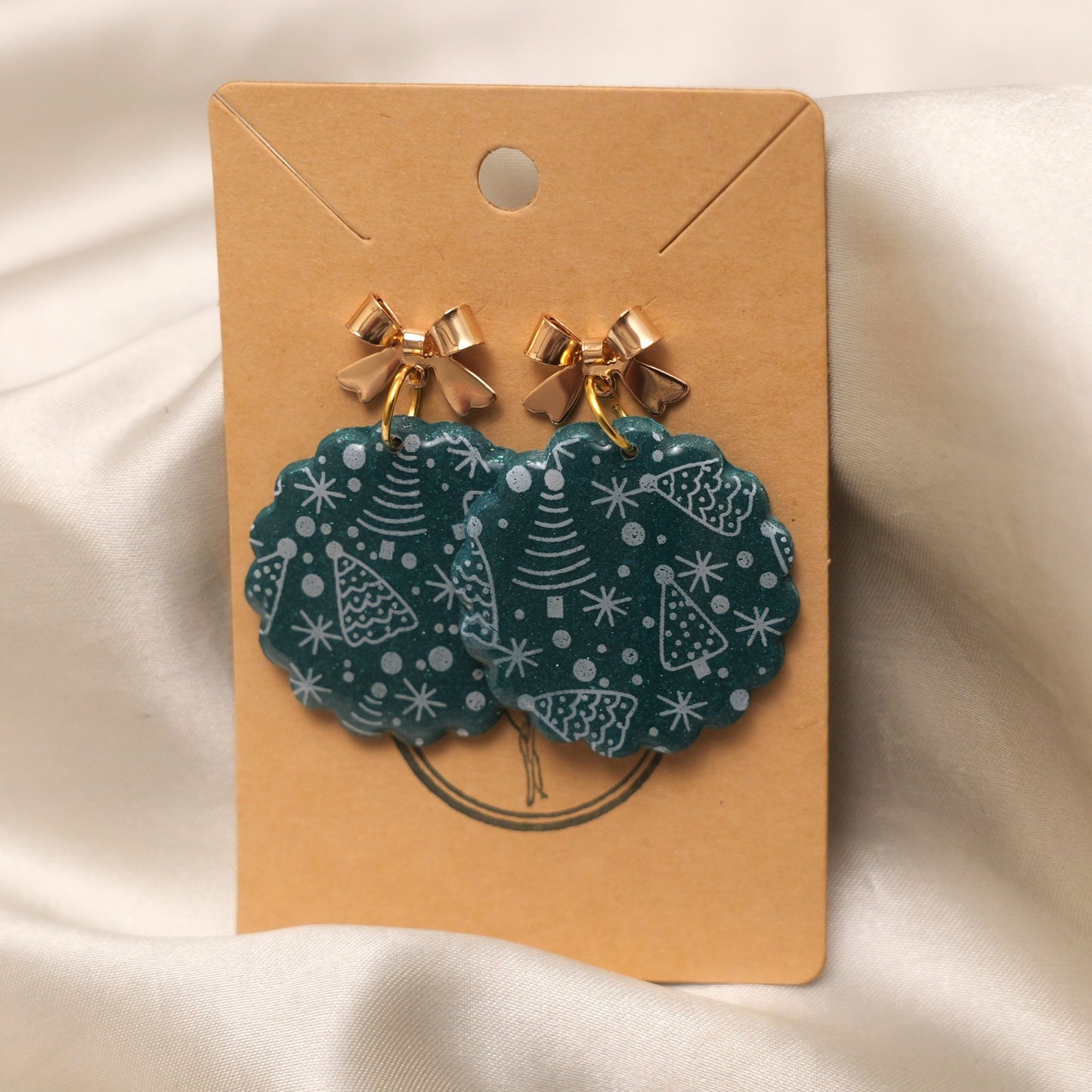 Forest Green Glittery Christmas Tree Dangles with Bows